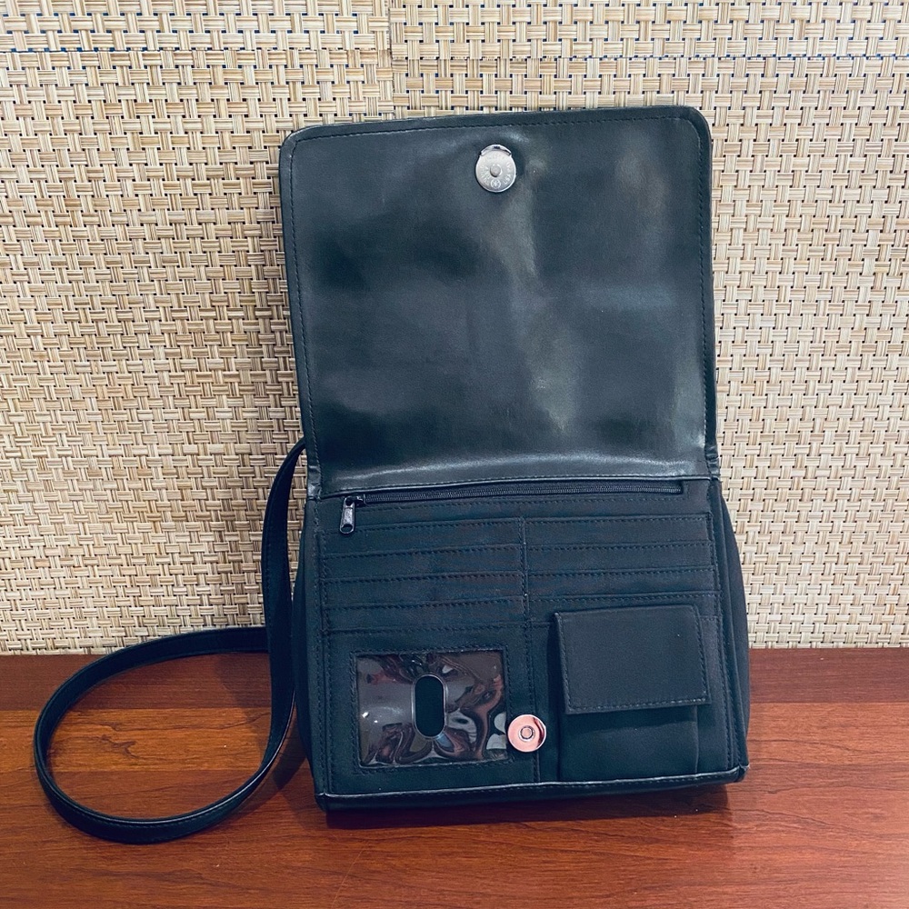 VTG 1990s Nine West Black Leather Shoulder Bag with Credit Card/ID Holders - Picture 13 of 14